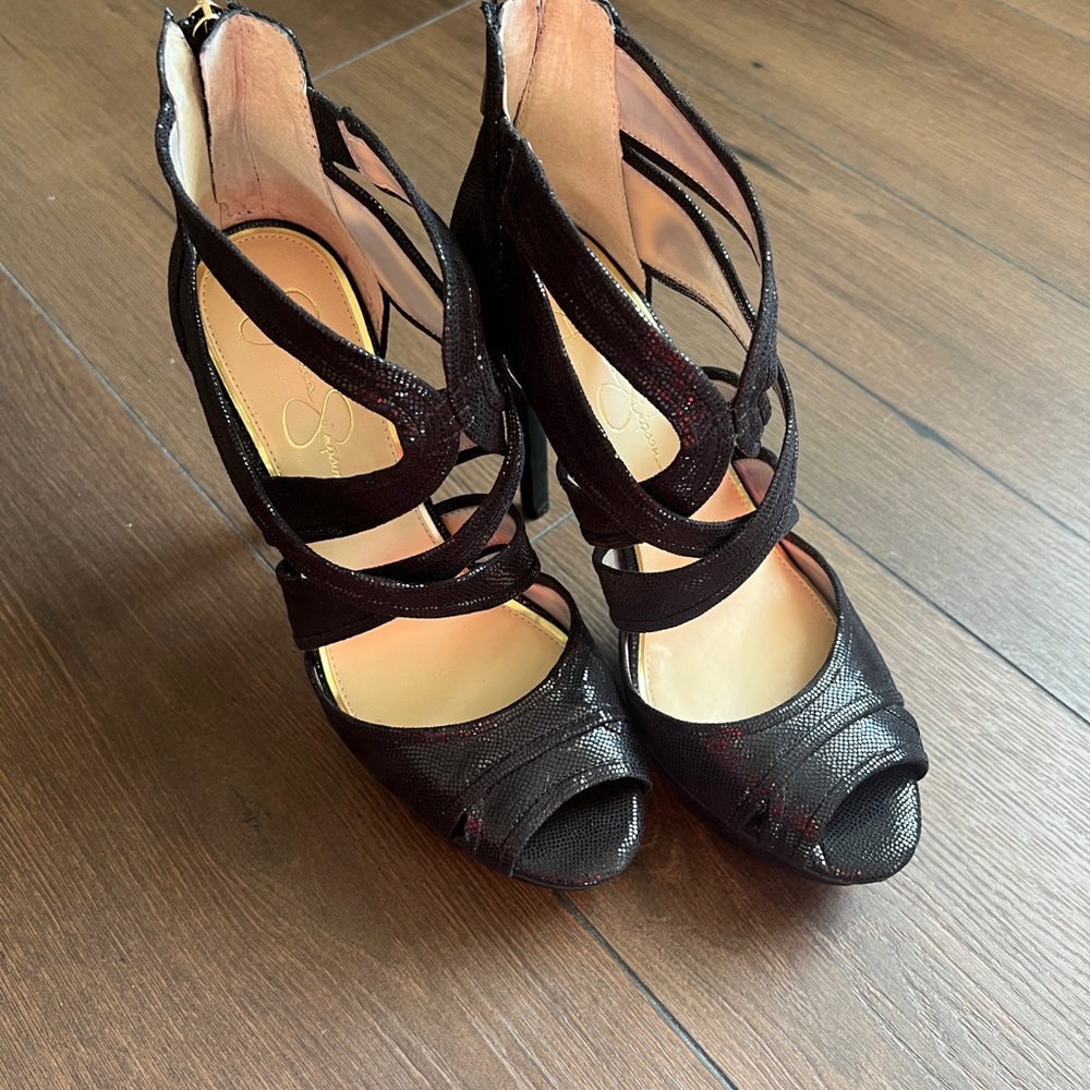 Women’s Black Textured Strappy Platform Heels